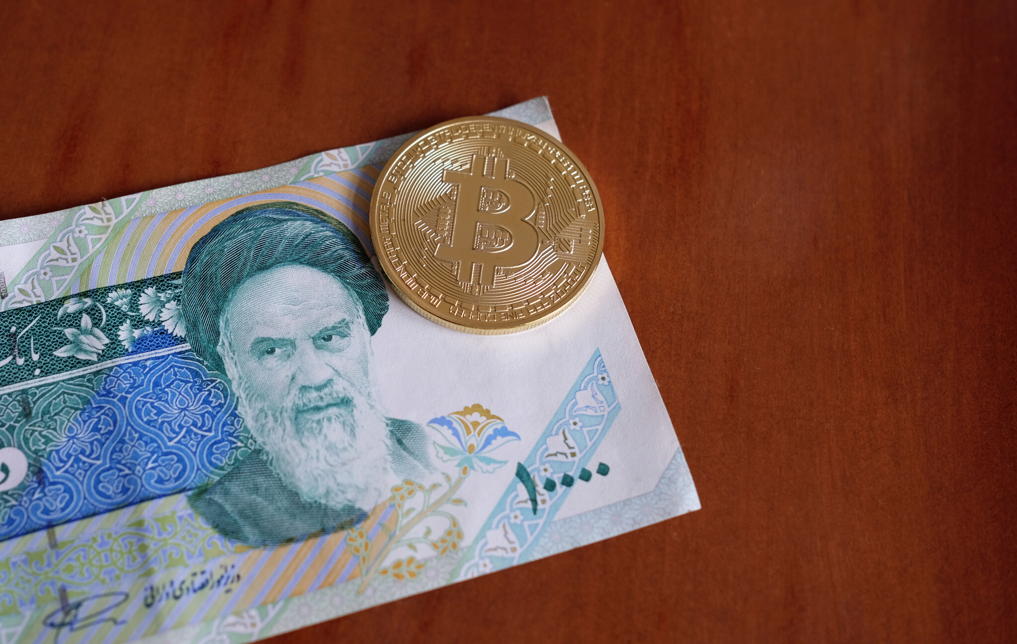 Bitcoin to Iranian rial Exchange Rate (BTC/IRR) | Rates Viewer