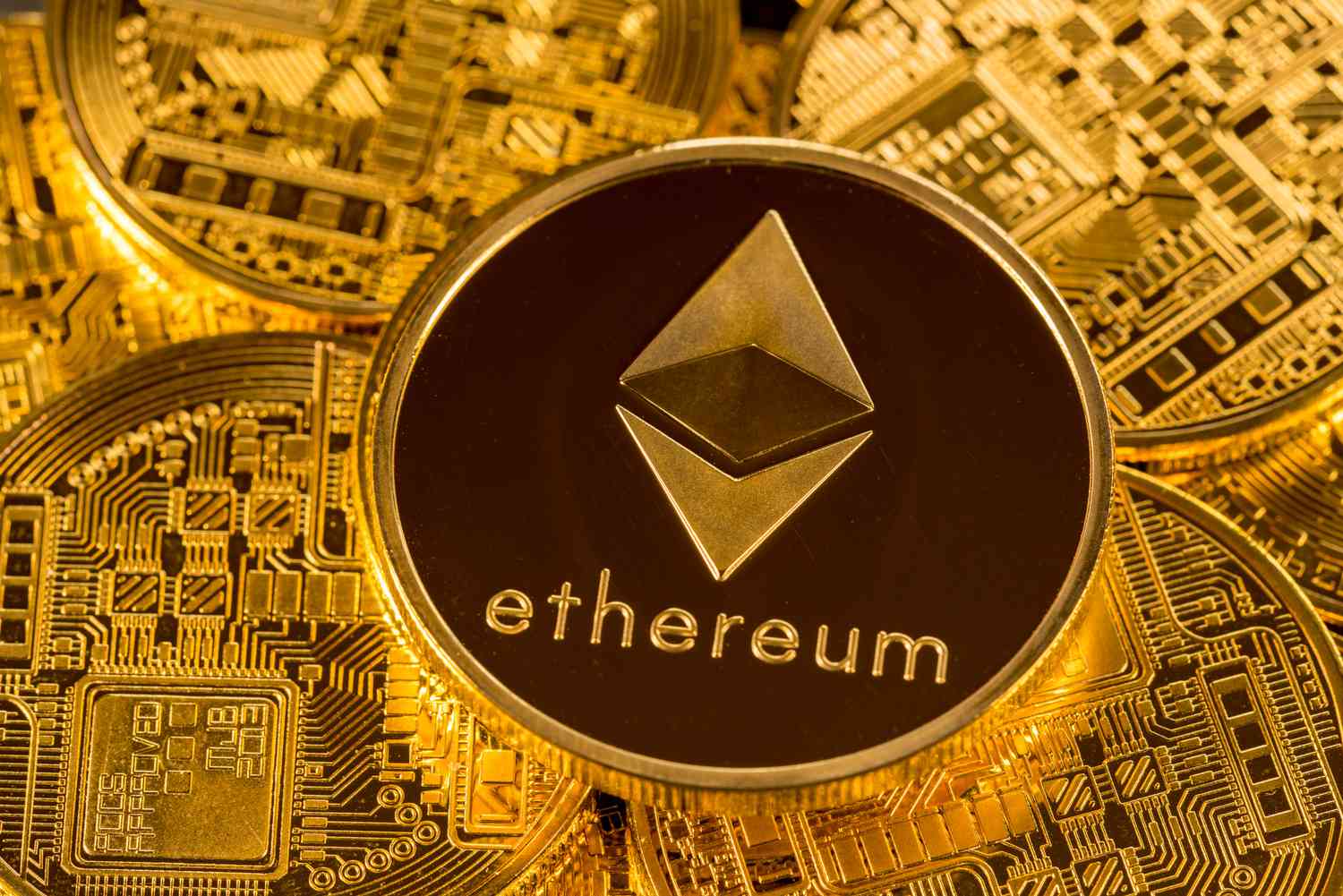 Более 1 работ на тему «Ethereum»: стоковые фото, картинки и изображения royalty-free - iStock