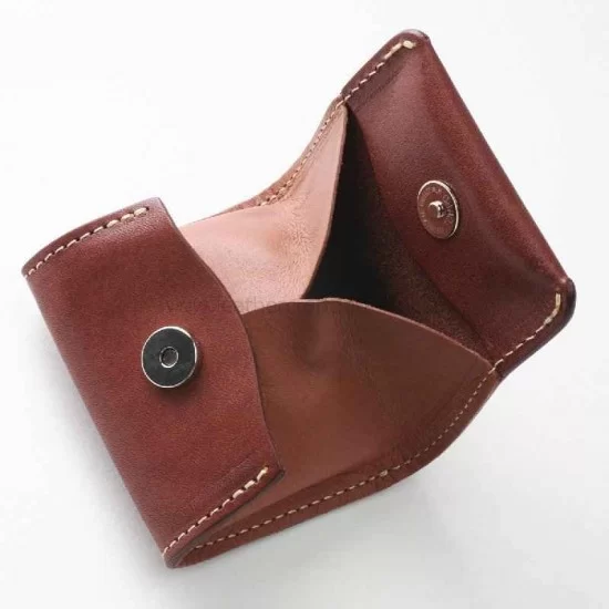 FREE Leather DIY Wallet Pattern - No Sew Triangular Coin Pouch - Creative Fashion Blog