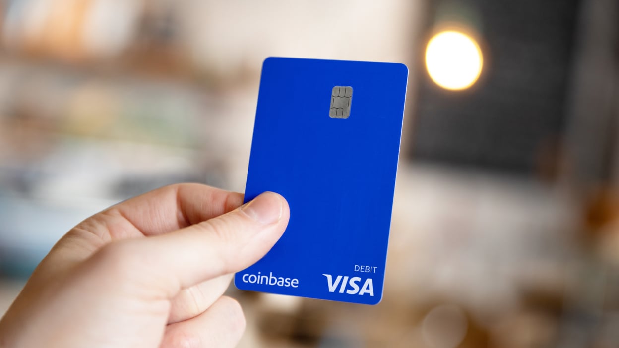 Coinbase launches debit card in the UK | TechCrunch