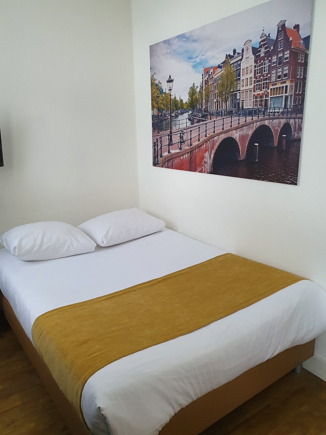 Hotel Residence Le Coin from $ Amsterdam Hotel Deals & Reviews - KAYAK