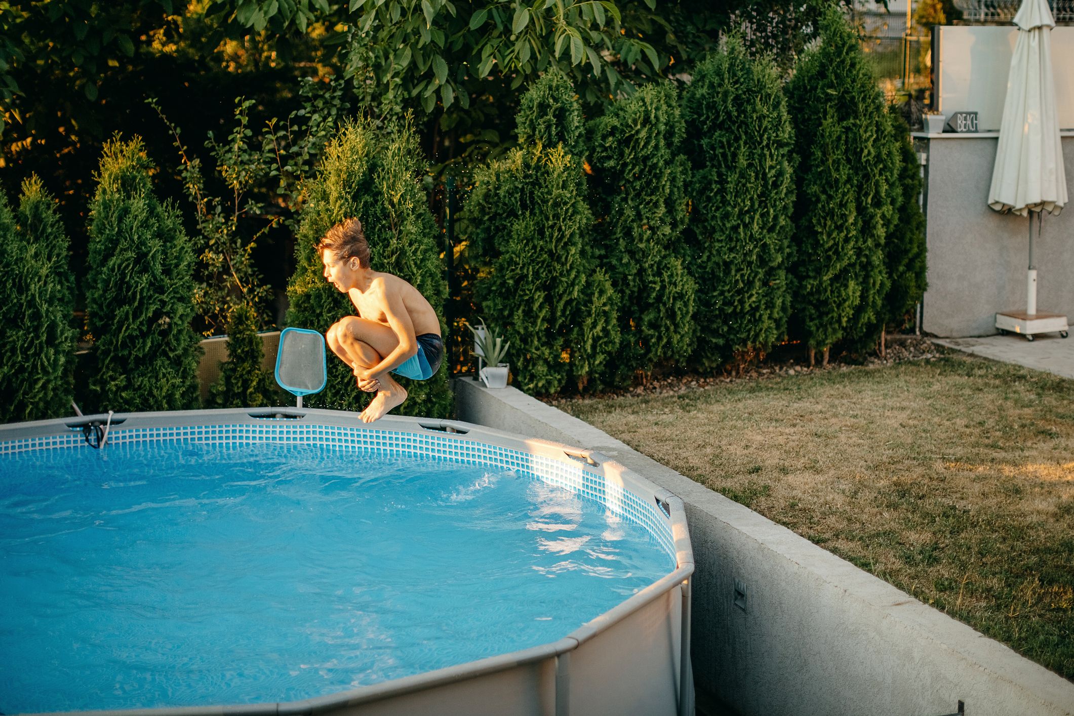 How Sturdy are Above Ground Pools? - Cool Pool Help