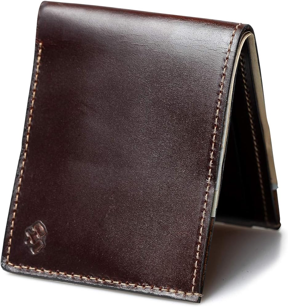 How are Leather Wallets Made? - A Trayvax Article