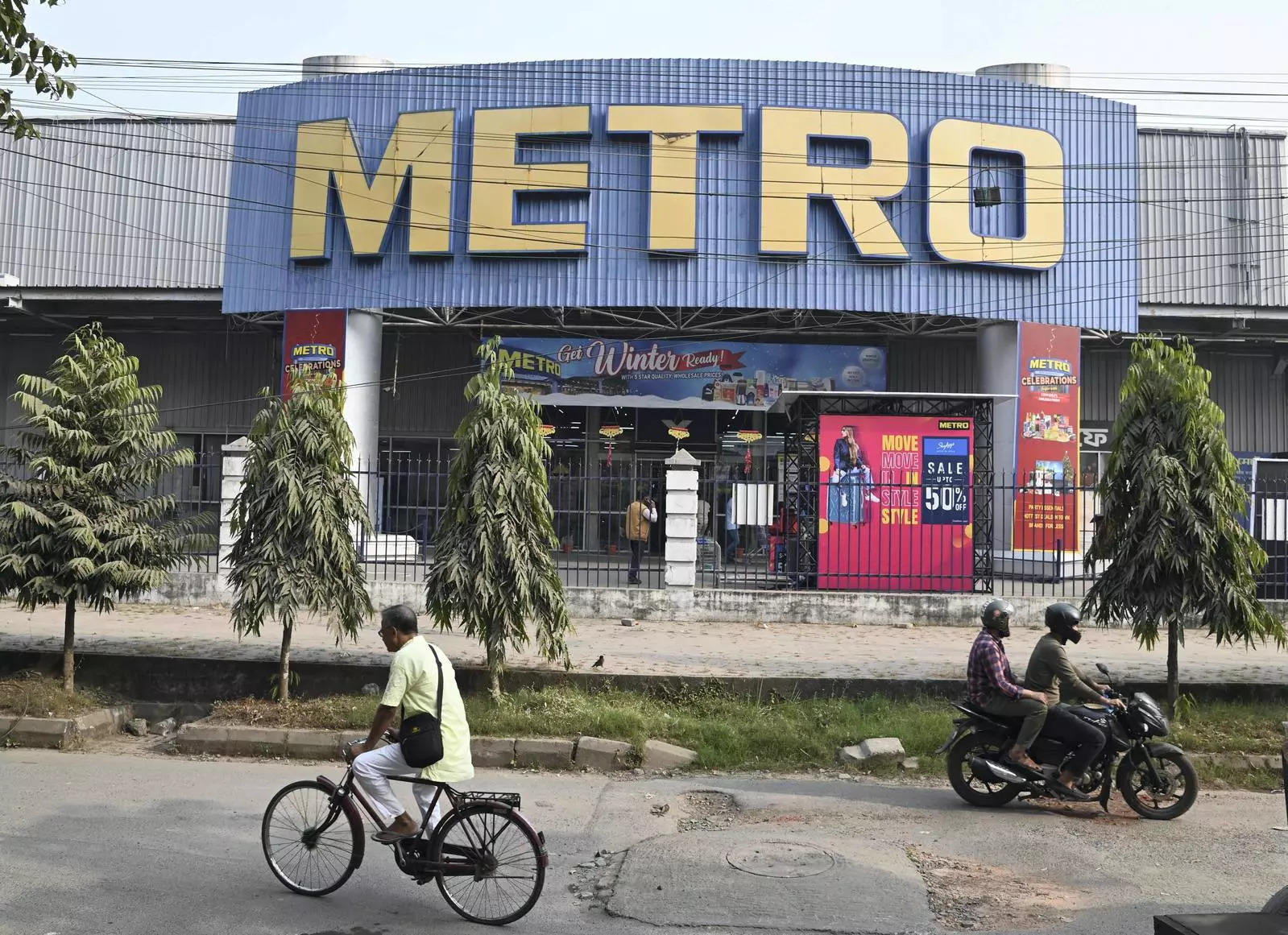 Reliance set to acquire METRO Cash & Carry India in Rs 4, crore deal, ET Retail