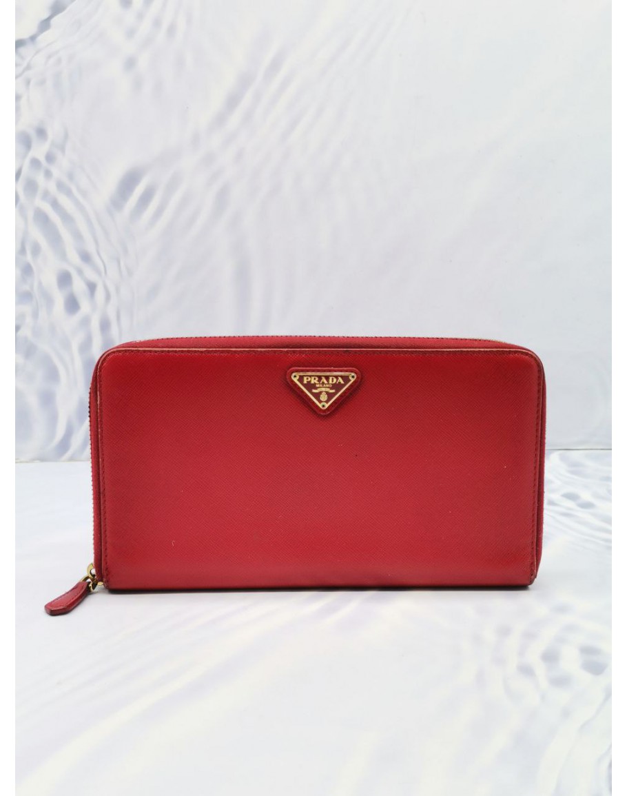 Prada Women’s Wallets - Bags | Stylicy Malaysia