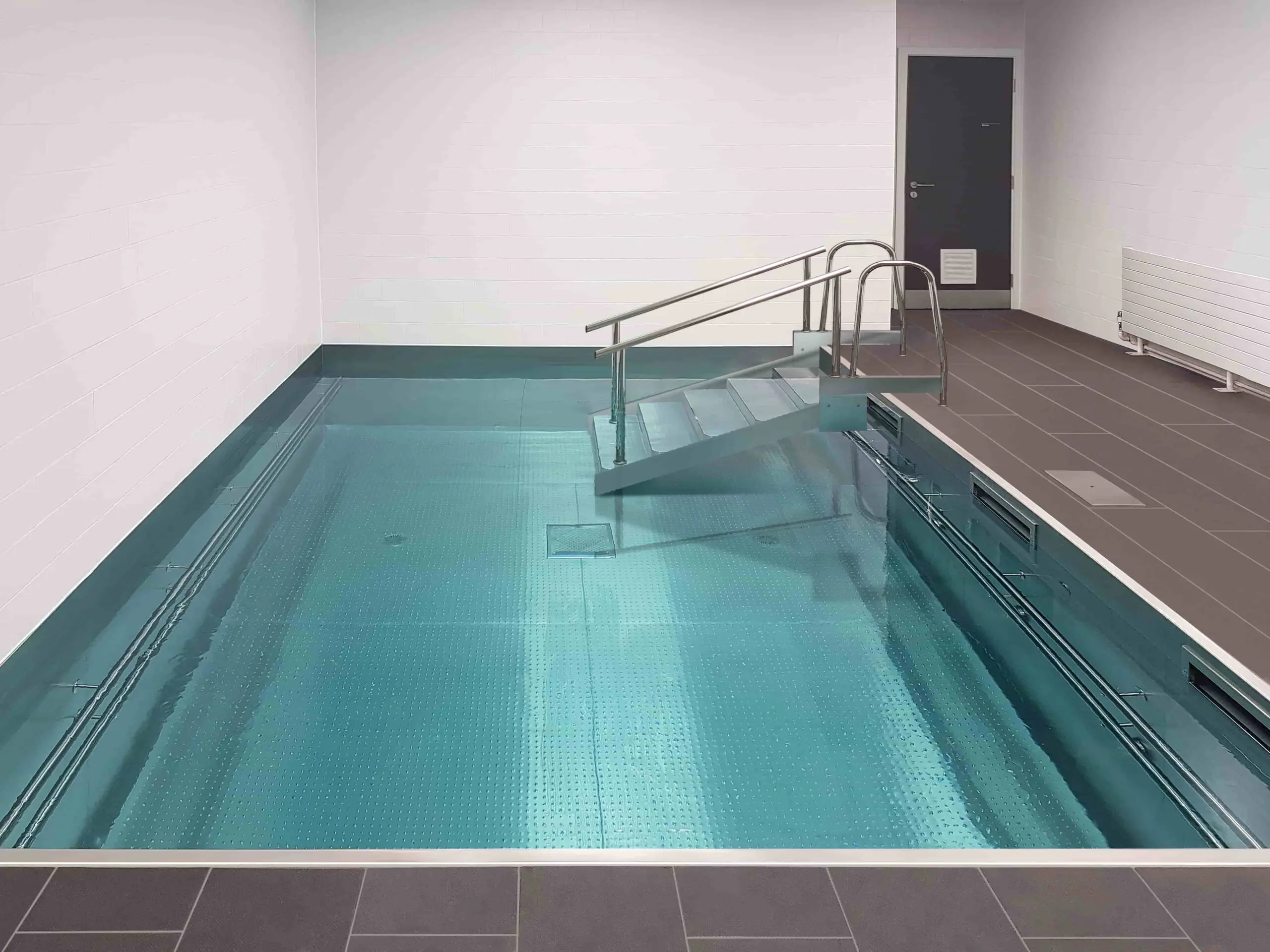 Movable swimming Pool Floor Manufacturer - EWAC Medical