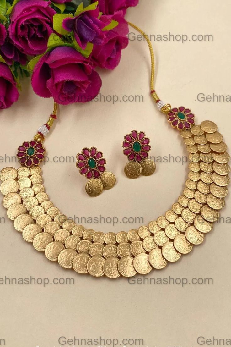 Buy latest Gold Choker Necklace Set Designs Online in India