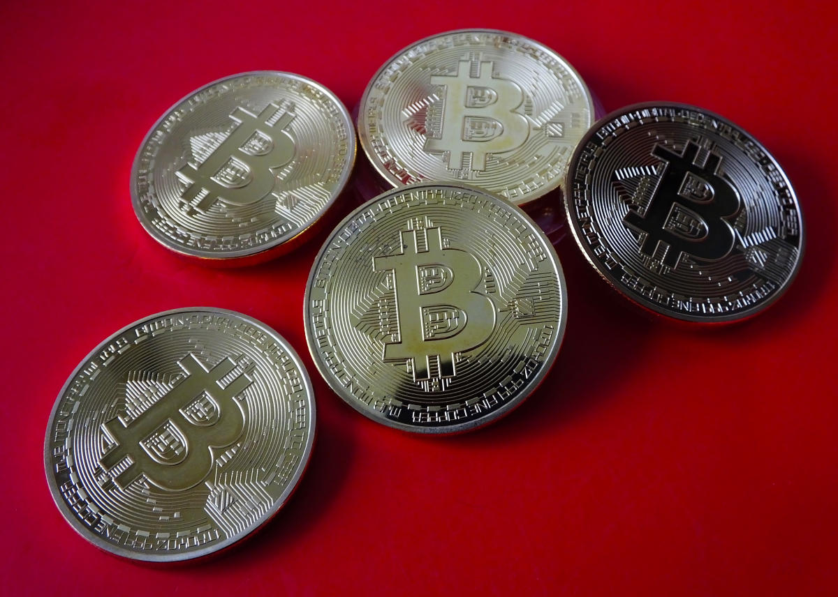 DubaiCoin Price Today - DBIX to US dollar Live - Crypto | Coinranking