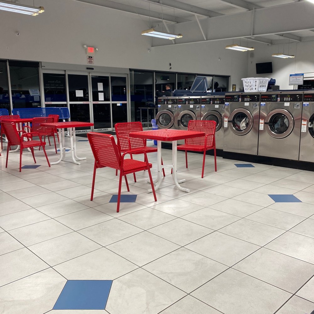 Aspen Laundry, Tulsa, OK - W 51st St. - Coin-Operated Drycleaning