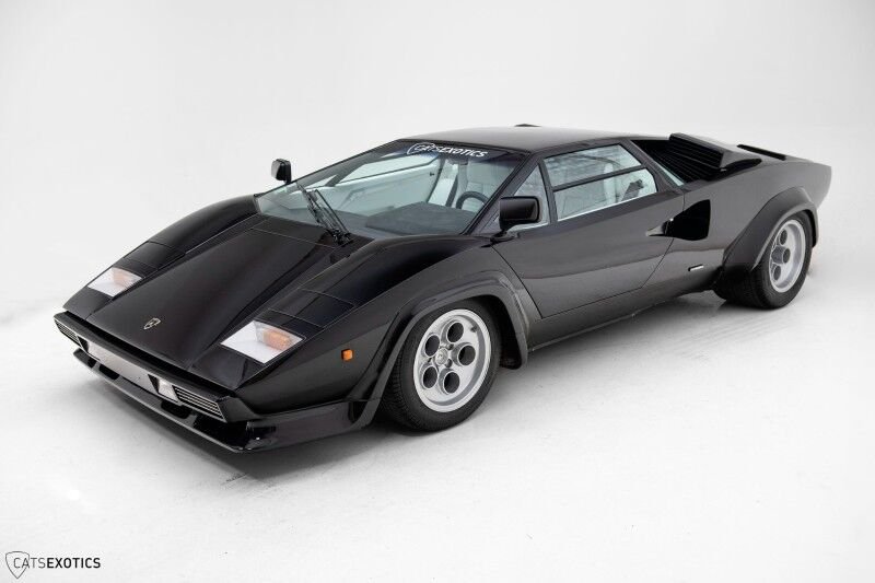 Lamborghini Countach Review, Pricing, and Specs