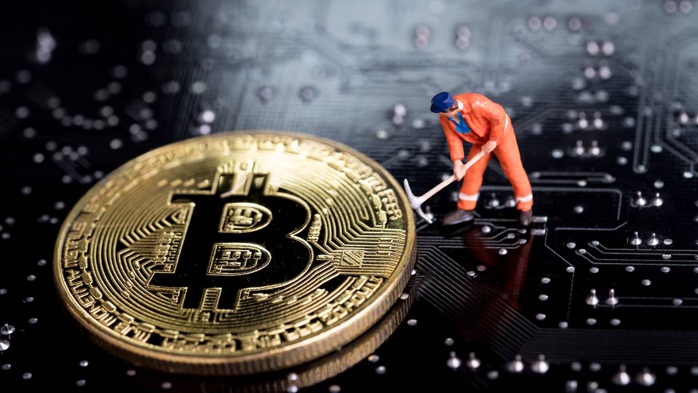 Bitcoins Mining | DreamTeamMoney Money Making Forum