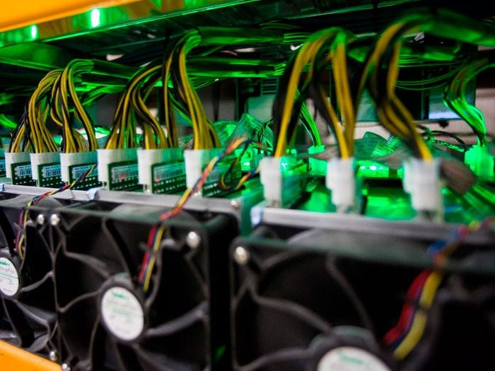 Bitcoin Blockchain Security: Nodes or Miners? - D-Central