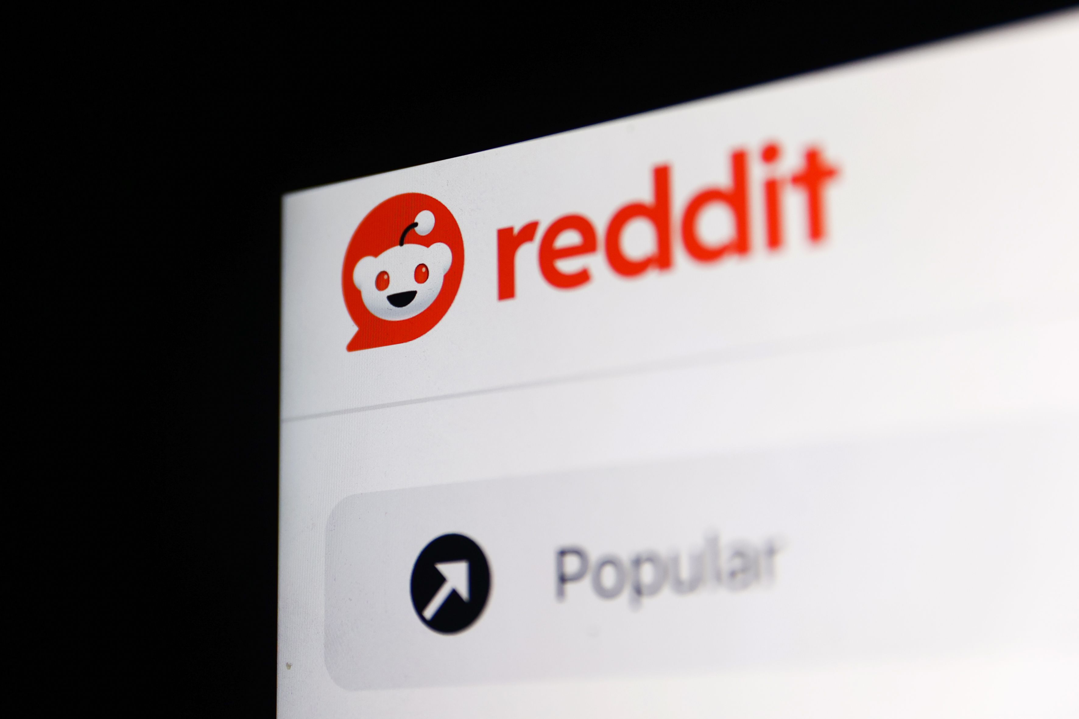 Reddit’s Going Public — Should You Buy Right Away or Wait To Invest?