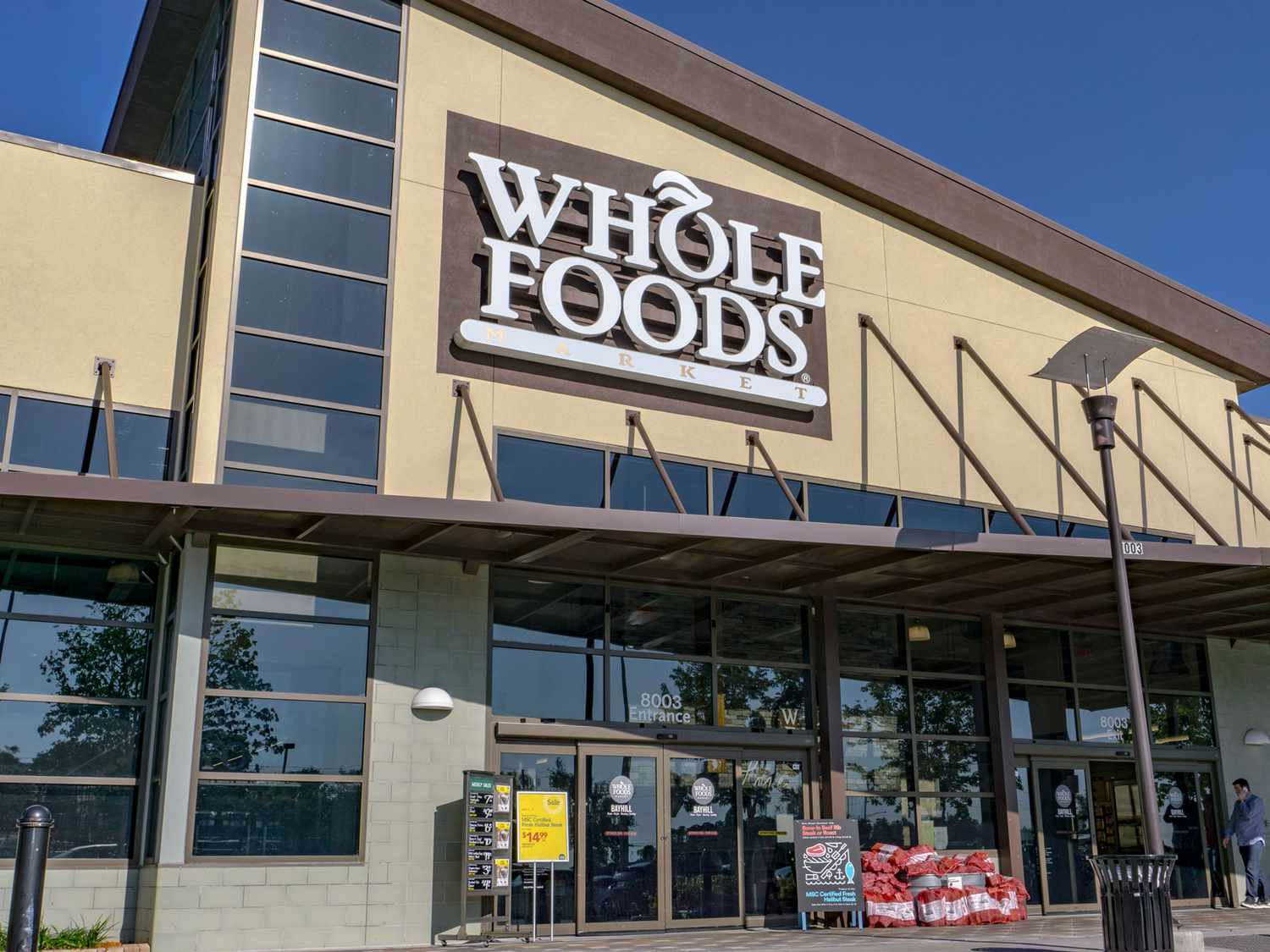 Big Retailers Like Whole Foods Accept Bitcoin